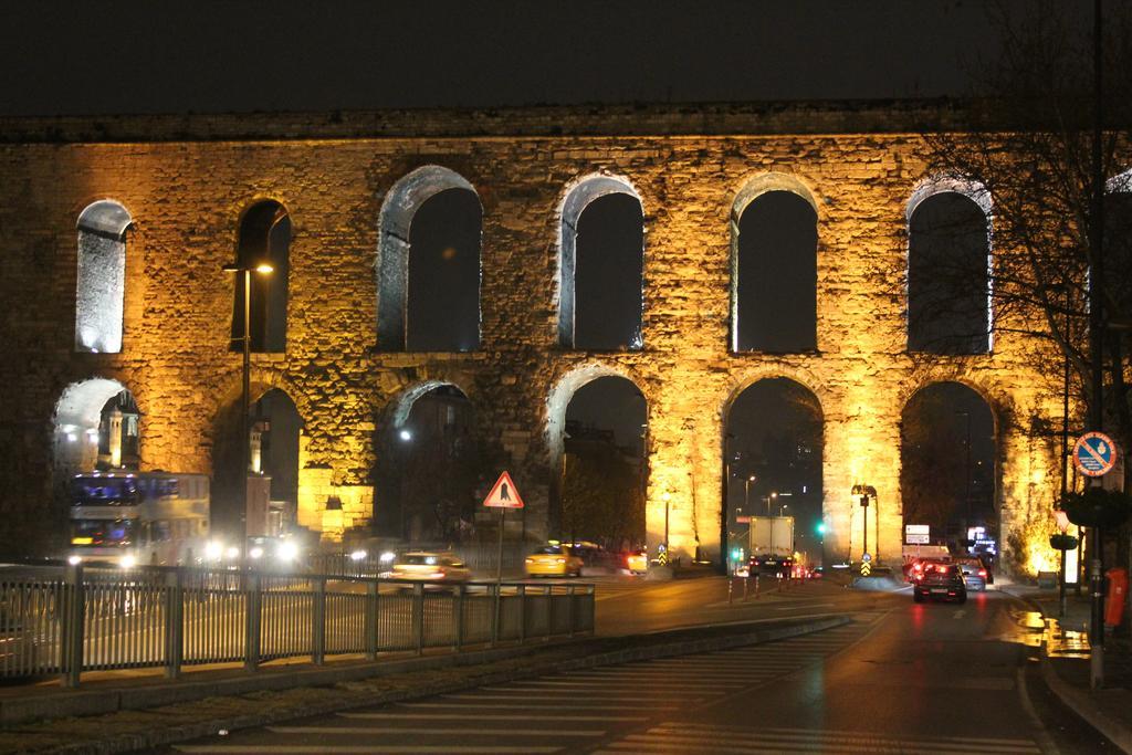 Goeruer Hotel Istambul Exterior foto